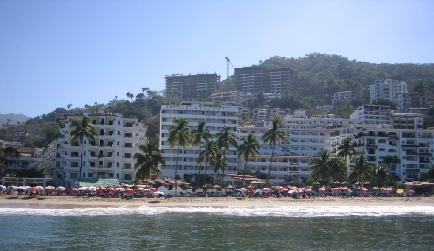 playa de los muertos beach hotel tropicana - the gay puerto vallarta guide